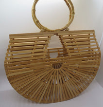 Cargar imagen en el visor de la galería, LUXE BAMBOO PURSE
